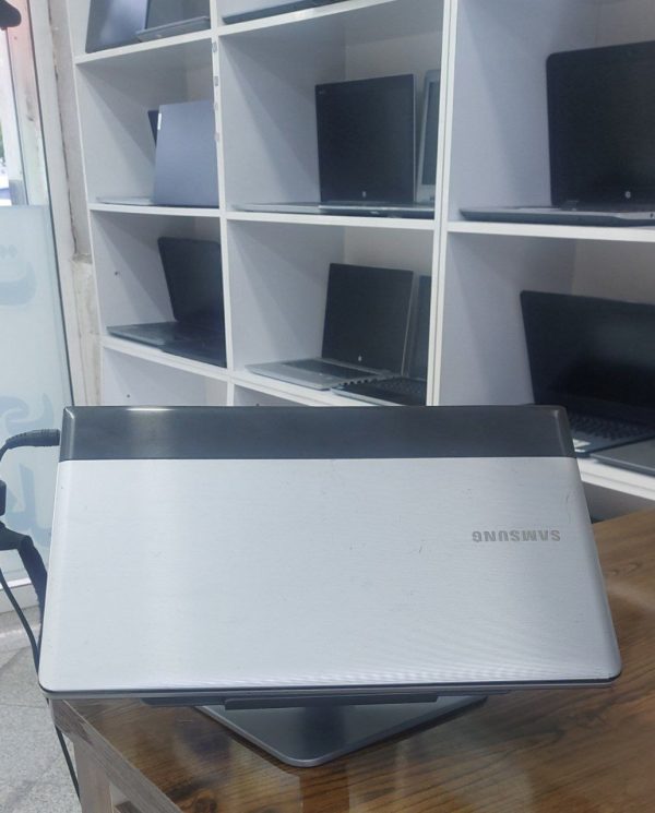 لپ‌تاپ استوک Samsung N300 - تصویر 2