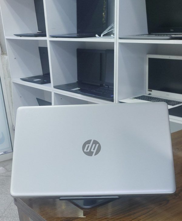 لپ تاپ HP Laptop 15 Cpu i5 8250 Ram 8g M.2 256 Vga hd - تصویر 3