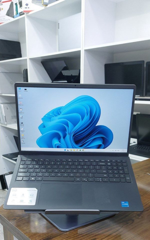 لپ تاپ Dell Inspiron 3511 Cpu i5 1135G7 Ram 8g M.2 256 Vga hd up to 4g - تصویر 2