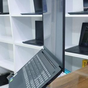 Laptop Lenovo V15 i5(1135G7)/8/256/2(MX350) FHD