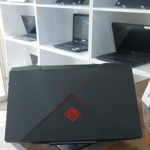 HP OMEN i7-7700HQ 16g m.2 512 4g 1050TI