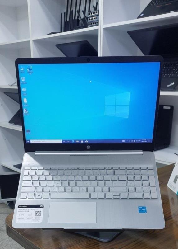 Hp Laptop 15 i3 1115G4 8G m.2 256G HD up to 4G