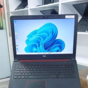 Dell inspiron 5577 i7 7700HQ 16g m.2 512 G 4g GTX 1050