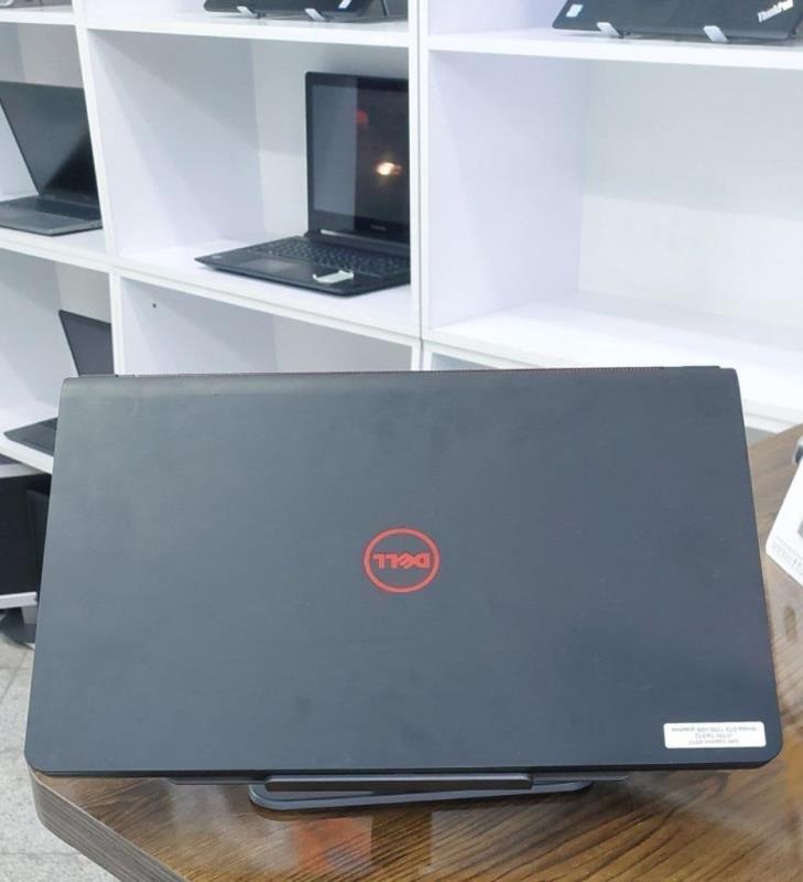 Dell inspiron 5577 i7 7700HQ 16g m.2 512 G 4g GTX 1050