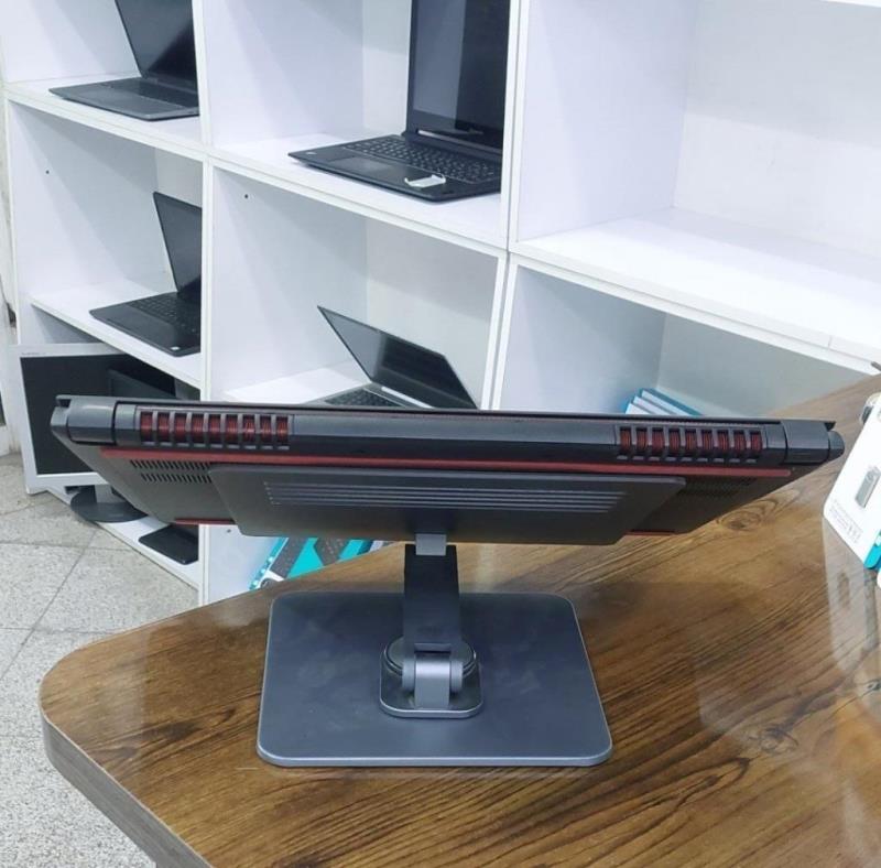 Dell inspiron 5577 i7 7700HQ 16g m.2 512 G 4g GTX 1050